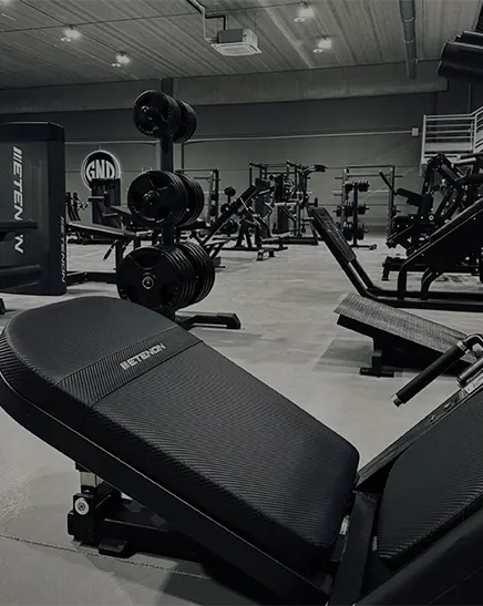 Sala de máquinas Etenon Fitness en ZARK